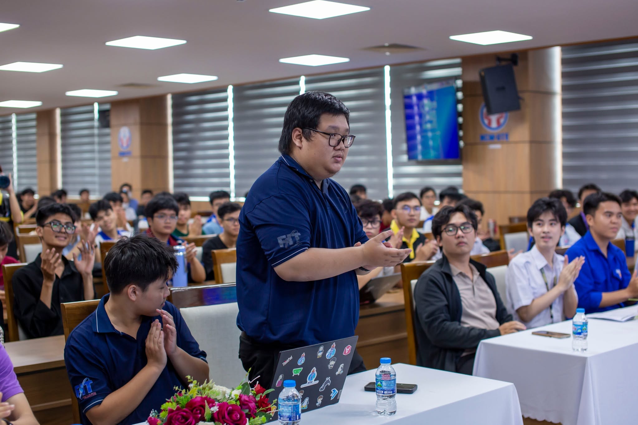 A discussion with students and club representatives at FIT CLUB’S DAY 2026.